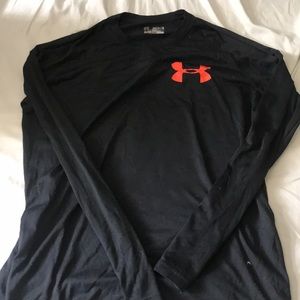 Under Armour long sleeve shirt. Size medium.